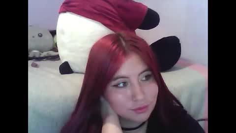 mia_berris online show from May 22, 2:24 pm