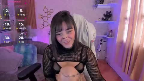 Mia online show from February 17, 6:40 pm