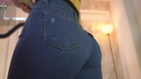 Anna online show from February 9, 4:54 pm