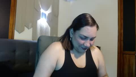 Mia online show from April 24, 2:57 am