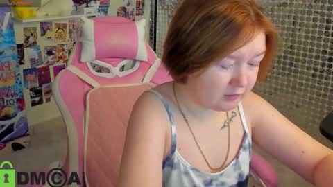 Mia online show from November 10, 2:25 am