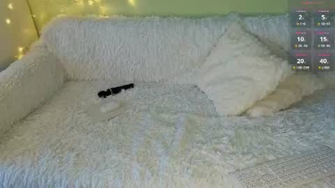 Mia  online show from July 26, 4:59 pm