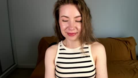 Mia online show from June 13, 6:57 am