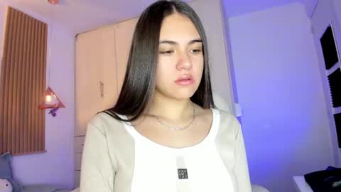 Mia Nevaeh - follow me online show from June 23, 8:37 pm