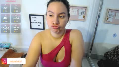 mia reys online show from October 25, 1:44 pm