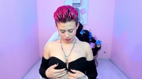 mia_rousse_1 online show from June 13, 4:01 am