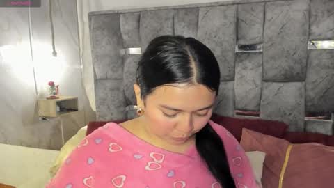 Mia Roux online show from February 27, 5:11 am