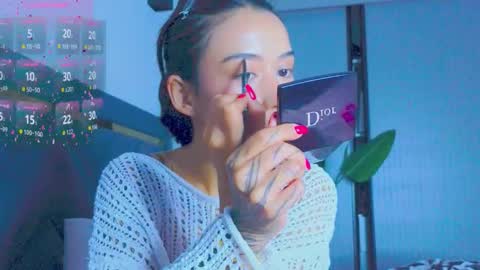 Mia online show from September 10, 2:29 pm