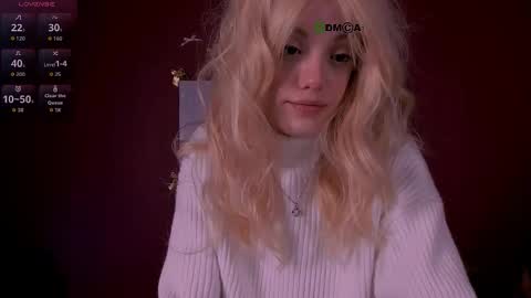 mia_starrr_ online show from December 20, 8:27 pm