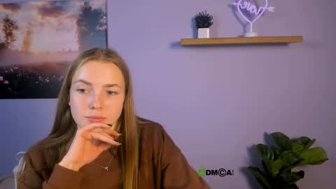 mia_starrr_ online show from November 11, 10:28 am