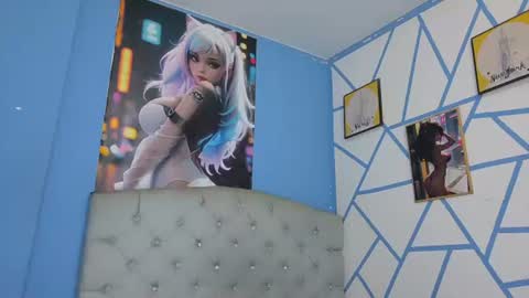 mia_thompson_0 online show from July 10, 2:44 pm