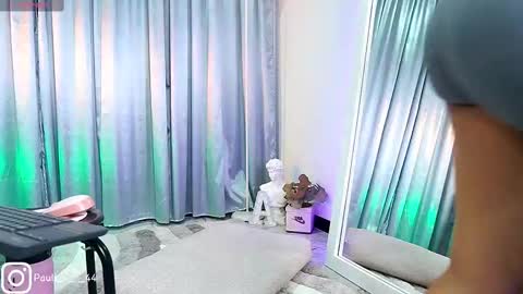 Snapshot of mia_v7 chatting on September 23, 12:15 am Mia online show from September 23, 12:15 am