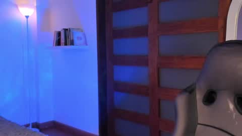 Snapshot of mia_v7 chatting on March 11, 5:13 am Mia online show from March 11, 5:13 am