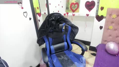       online show from March 7, 7:14 pm