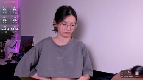 mia online show from February 20, 12:43 am