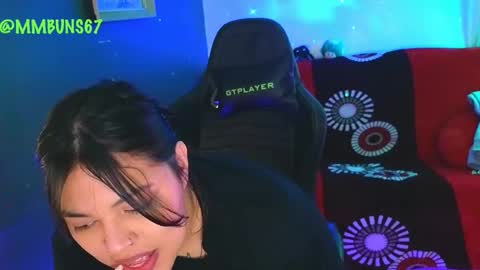 Mia online show from September 29, 11:37 pm