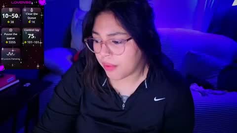 Mia online show from February 1, 2:08 am