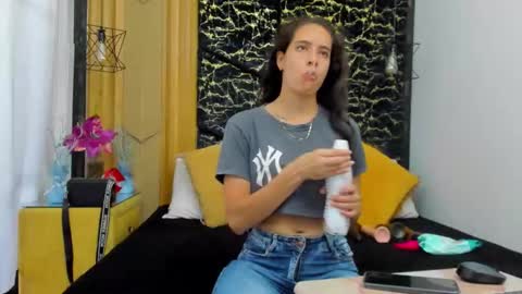 MiaCours online show from March 16, 7:07 pm