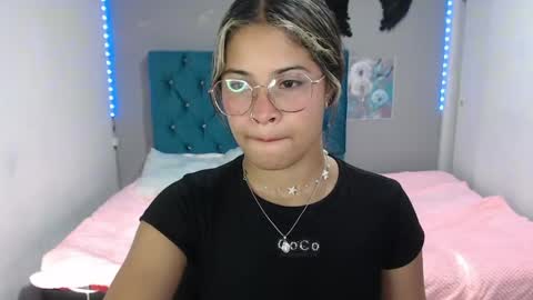 miacumgirl online show from June 9, 12:16 pm