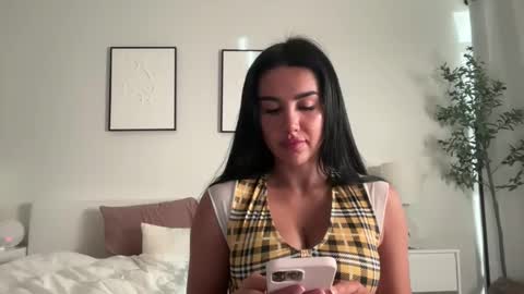 miafallsxo online show from October 23, 12:34 am