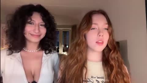 Mia online show from June 18, 10:37 pm
