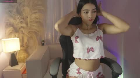 Mia Gomez online show from February 16, 12:47 pm