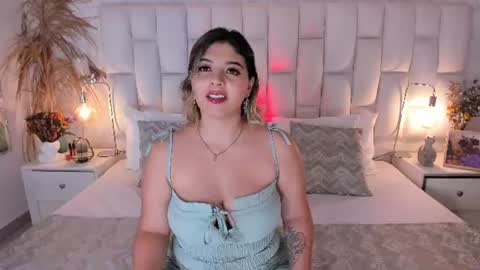 mia greys  online show from July 31, 11:28 pm