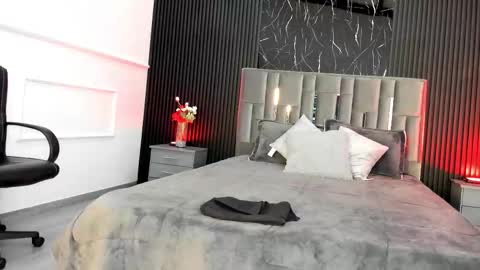 Miah  Sens online show from December 16, 11:38 am