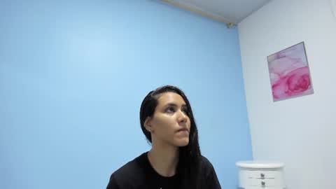 miajhonsonx online show from June 11, 1:42 pm