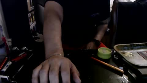 Mark online show from February 15, 5:21 am