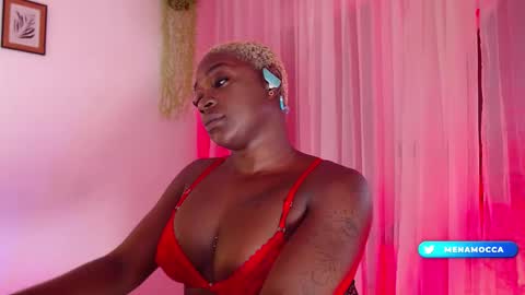 Mia online show from February 11, 9:09 am