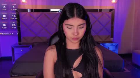 Call me Mia  online show from June 11, 7:12 pm