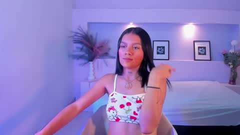 Snapshot of mialux5 chatting on September 30, 2:49 pm mialux5 online show from September 30, 2:49 pm