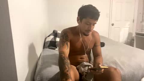 miamiclos1 online show from October 4, 12:52 am