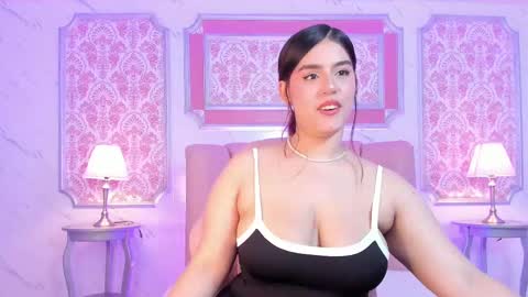 Mia   -5 7001400 Follow  online show from March 1, 9:48 pm