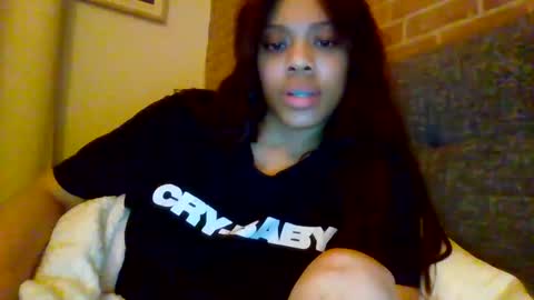 Snapshot of miamuffin8 chatting on October 7, 11:45 pm MiaMuffn online show from October 7, 11:45 pm