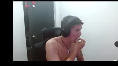 miaou_miaou online show from April 21, 12:47 am