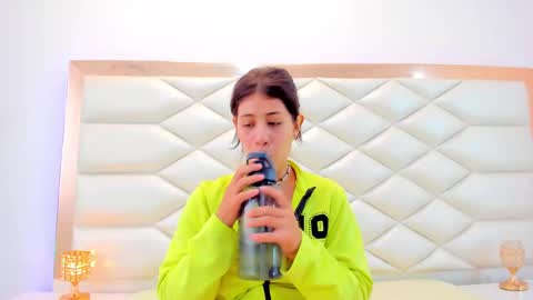 Sweetie Mia online show from February 21, 6:37 pm