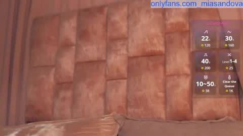 miasaandovaal 22 online show from October 23, 8:42 pm