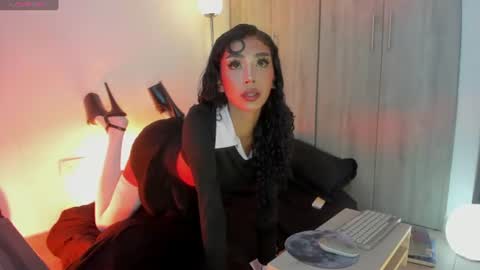 Mia  instagram miasspell online show from July 24, 4:59 pm