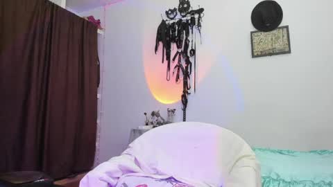 Mariana  online show from April 11, 10:25 pm