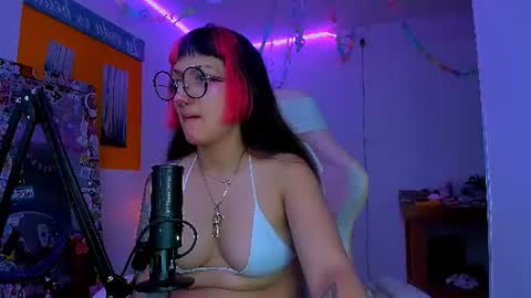Juanita online show from August 1, 10:55 pm