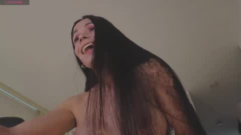 Mia online show from April 15, 3:59 pm