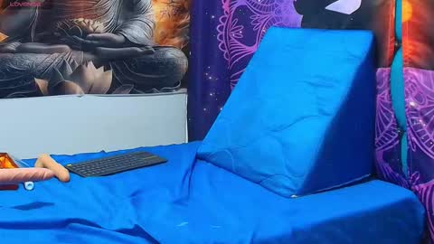 Mia online show from September 23, 3:11 am