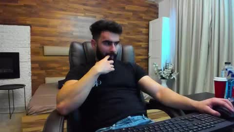 MicahLane online show from November 29, 8:44 am