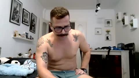 MILO MIAMI online show from July 27, 10:29 pm