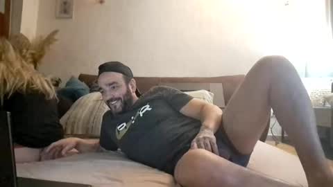 Snapshot of michael666c chatting on February 28, 10:17 pm michael666c online show from February 28, 10:17 pm