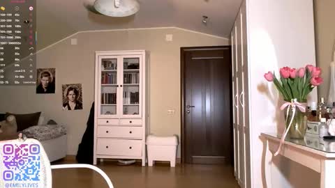 Emily online show from March 1, 6:34 pm