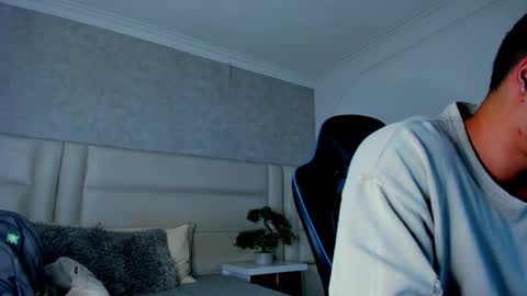 Michael online show from October 23, 4:25 am