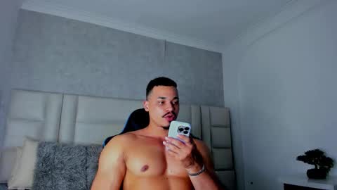 Michael online show from November 5, 3:19 am